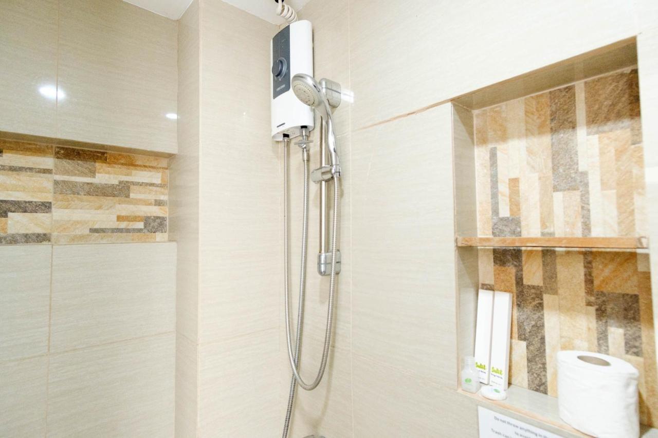 Reddoorz Near V Mapa Station Hotel Манила Екстериор снимка