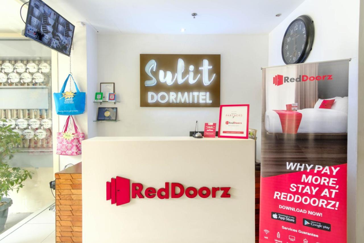 Reddoorz Near V Mapa Station Hotel Манила Екстериор снимка